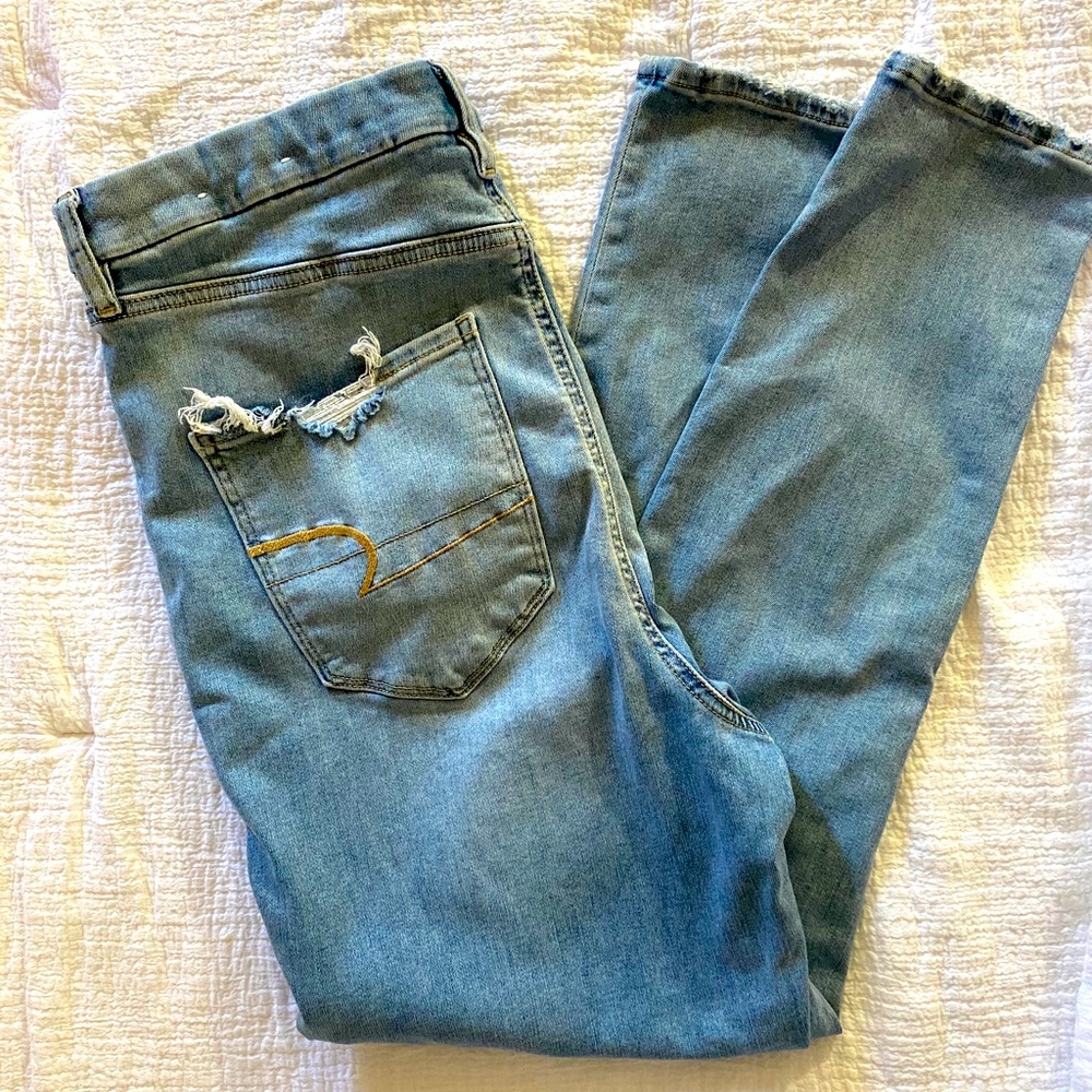 American Eagle High Rise jeans